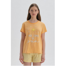 Qadın üçün bağlı yaxa futbolka, narıncı, L - 11091BD Qadın üçün bağlı yaxa futbolka, narıncı, L - 11091BD